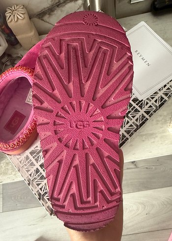 32 Beden Ugg çocuk terlik
