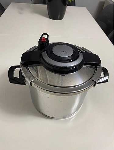  Beden Aryıldız drone. 6 litre düdüklü tencere