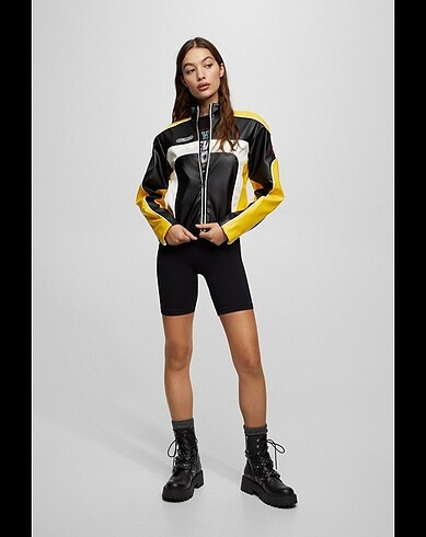 Pull and Bear PULL AND BEAR