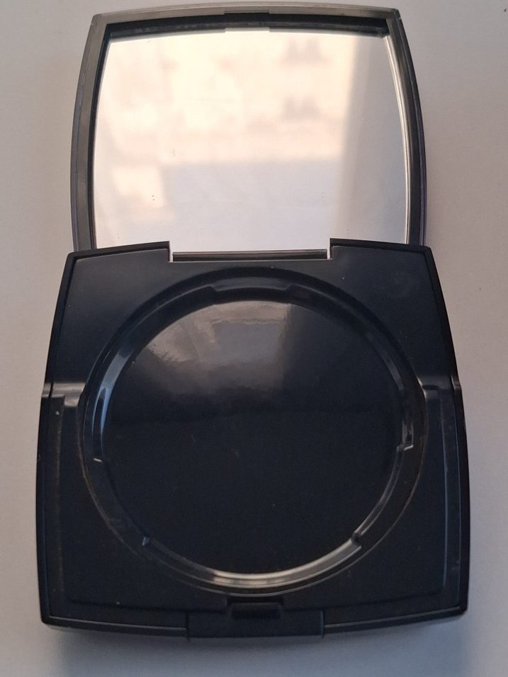 Lancome Belle de Teint - Şeffaf Pürüzsüzleştirici Pudra 05 - Görsel 4