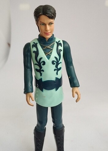 Beden Renk Barbie Mariposa Carlos Figür