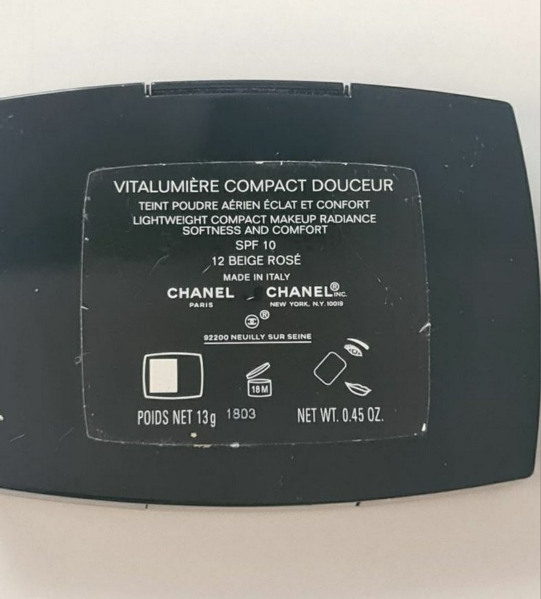 Chanel  Vitalumiere  Compact  Douceur Foundation 12 Beige Rose - Görsel 3