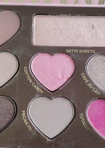 Beden Too Faced Pastel Pembe Göz Farı Paleti