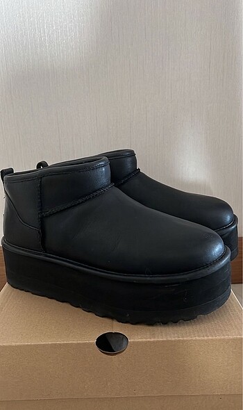 Orijinal Deri Ugg