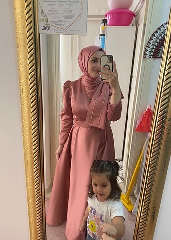 42 Beden pembe Renk Omuz detaylı Kadın abiye