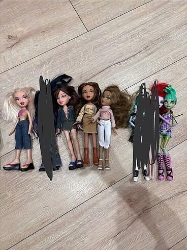 Bratz ve Monster High bebekler