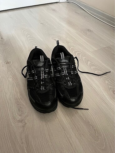 SKECHERS KADIN SPOR AYAKKABISI