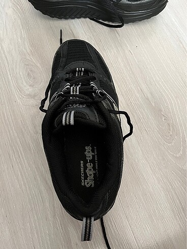 39 Beden SKECHERS KADIN SPOR AYAKKABISI