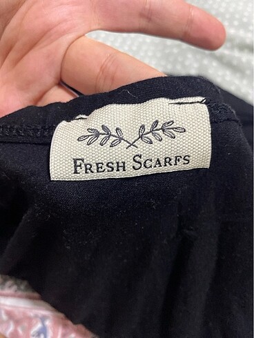 Freshscarf penye siyah şal