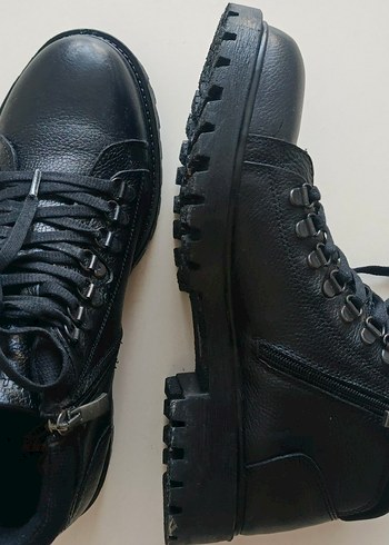 Siyah Bağcıklı Erkek Bot - Görsel 3