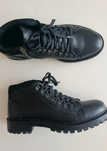 Siyah Bağcıklı Erkek Bot - Görsel 2