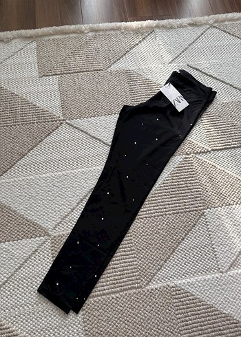 Zara taşlı likralı tayt - Görsel 3