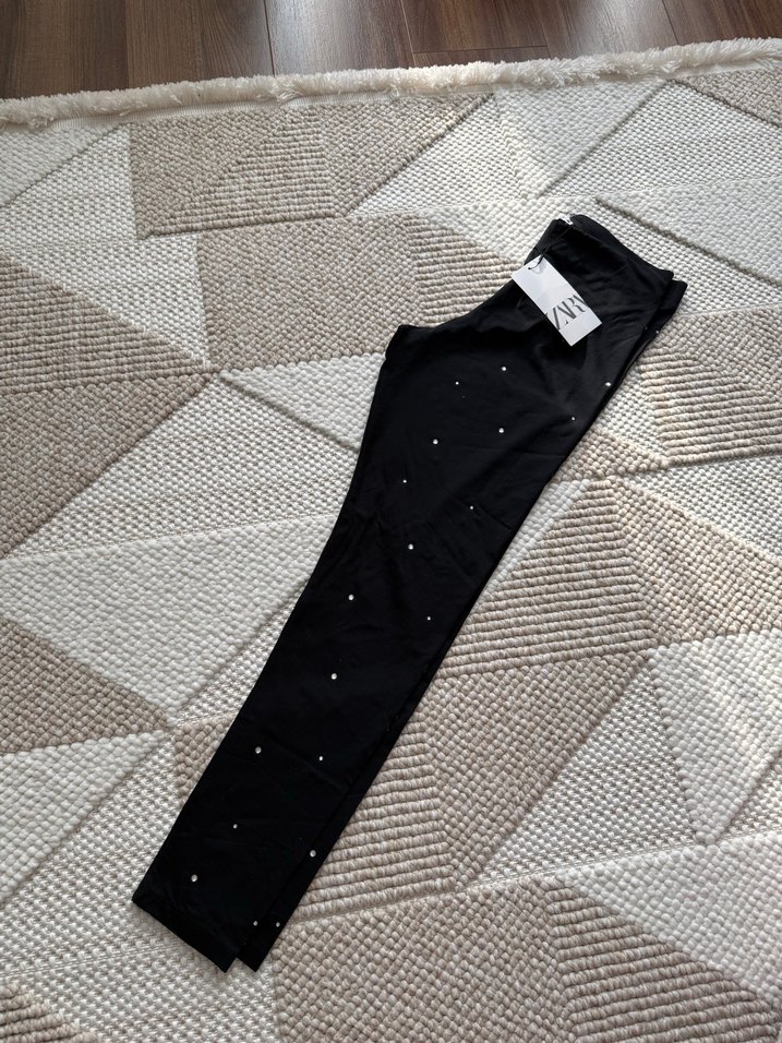 Zara taşlı likralı tayt - Görsel 3