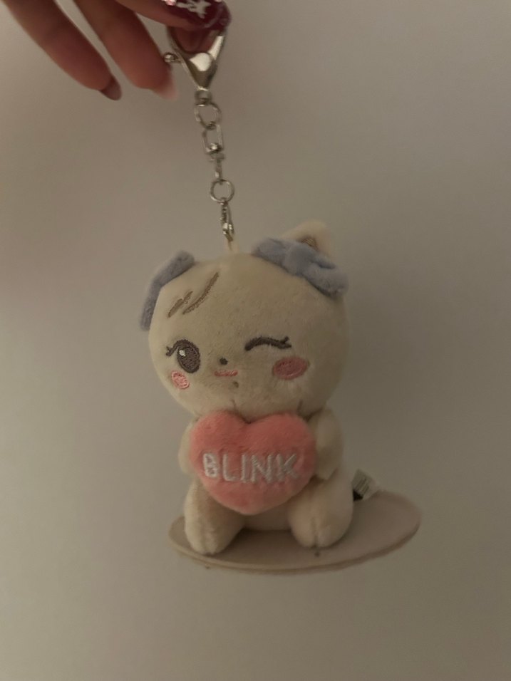 BLACKPINK ROSE ORJINAL KEYRİNG - Görsel 2