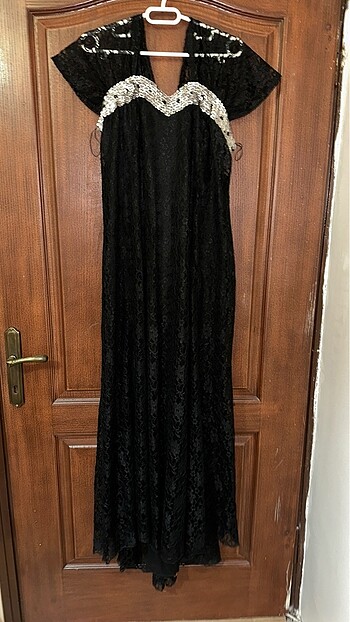 Zara Siyah gece elbisesi