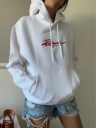 Review sweatshirt