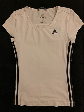 Adidas tshirt