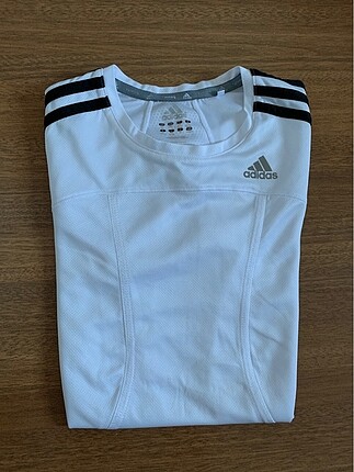 Orjinal adidas tshirt