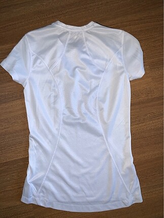 xs Beden beyaz Renk Orjinal adidas tshirt