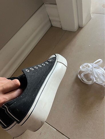 37 Beden siyah Renk Pull and bear convers