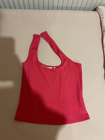 Pembe askılı crop