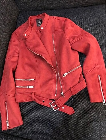 Zara kırmızı süet ceket