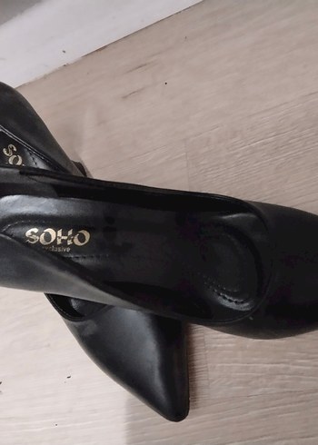 SOHO Siyah Parlak Yılan Desenli Tokalı Stiletto - Görsel 2