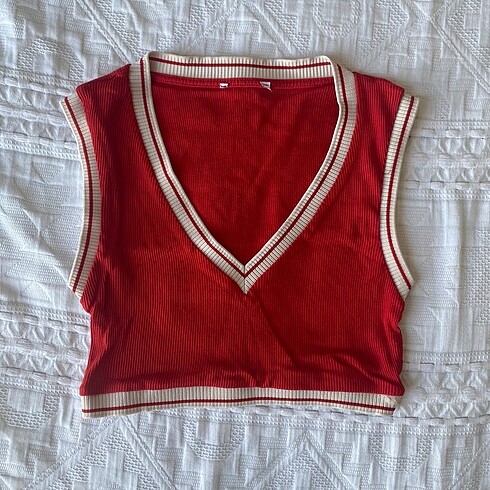 Kırmızı Mini Üst