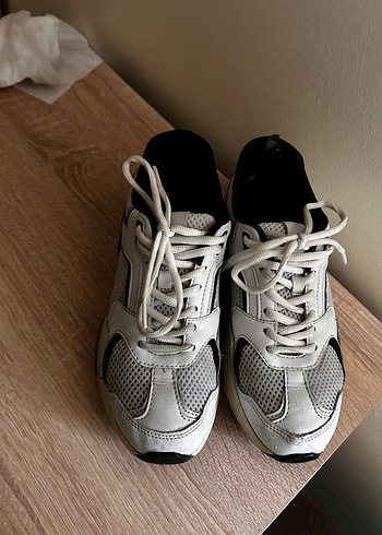 36 Beden Pull& bear Kadın Spor Ayakkabı