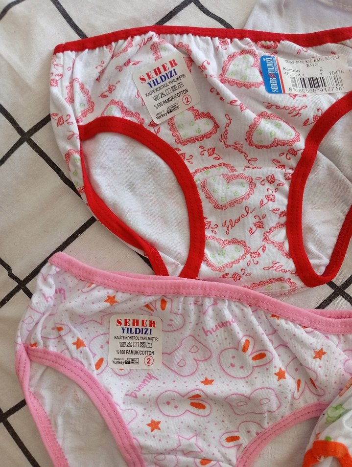 Çocuk Çok Renkli Desensiz Külot Seti - Görsel 2