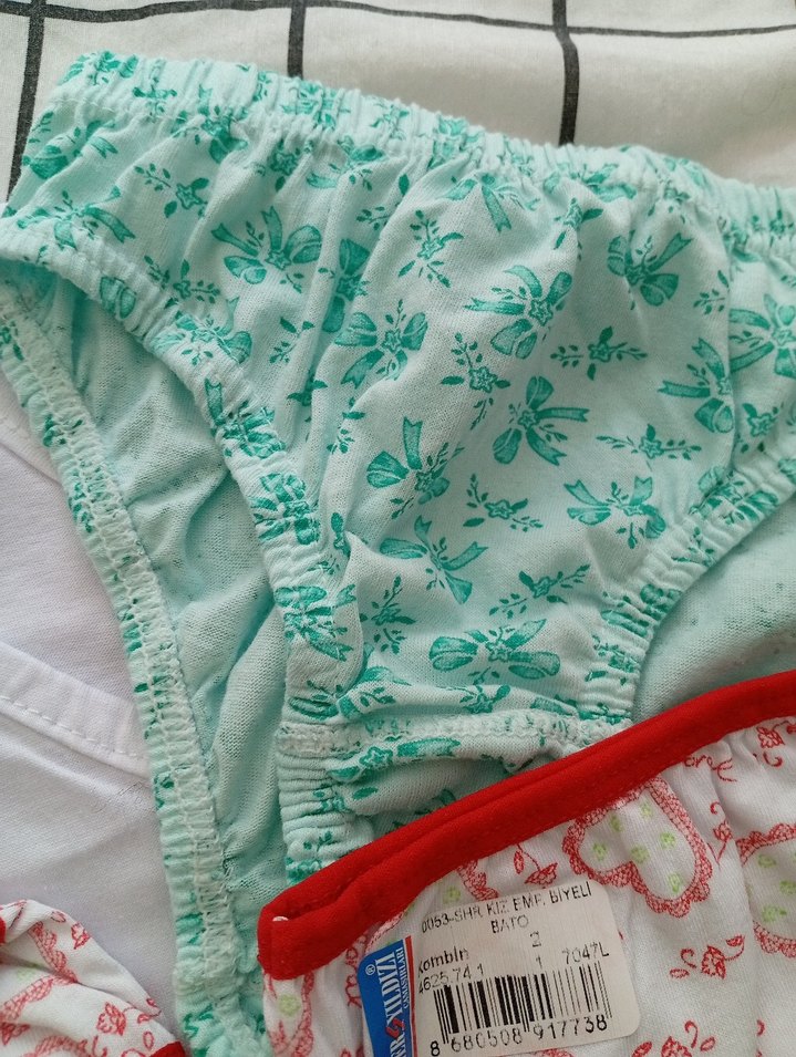 Çocuk Çok Renkli Desensiz Külot Seti - Görsel 5