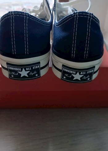 Converse orjinal kendi mağazasından alındı