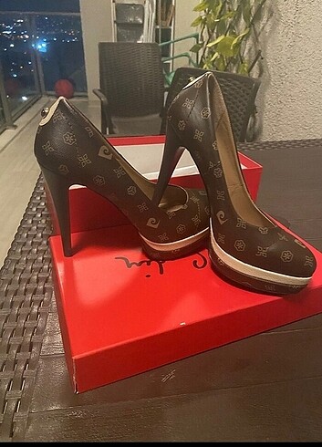 Pierre Cardin stiletto ayakkabı 