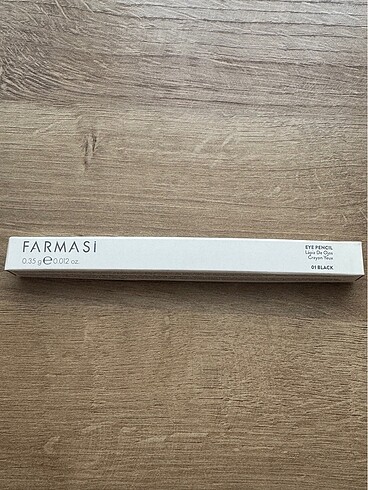 Farmasi Siyah göz kalemi