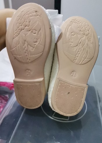 Beyaz Fiyonk Detaylı Kız Babet - Görsel 2