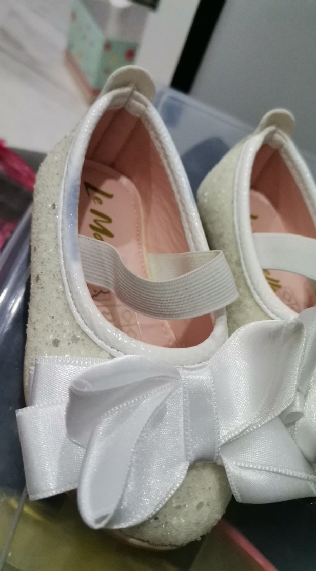 Beyaz Fiyonk Detaylı Kız Babet - Görsel 3