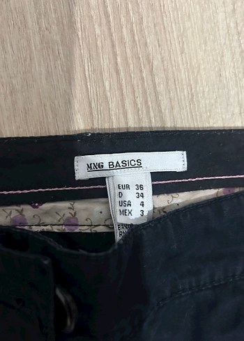 Mango Kadın Siyah Regular Fit kumaş Pantolon