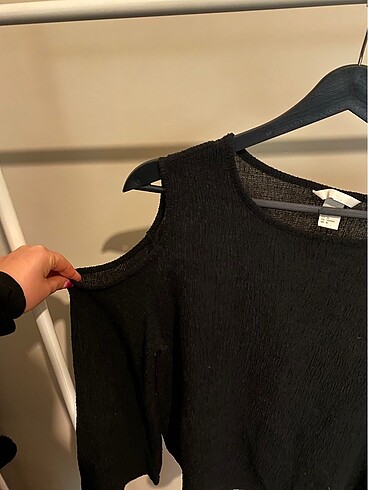 H&M H&m omuzları açık krinkle dokulu ispanyol kollu kovboy tarzı lim