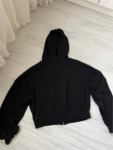 s Beden Fermuarlı kapüşonlu crop sweatshirt