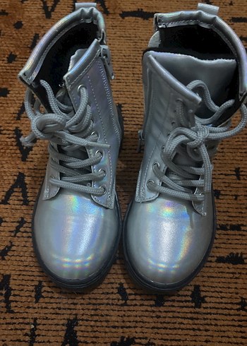 Kızlar İçin Bağcıklı Gri Rugan Bot - Görsel 2