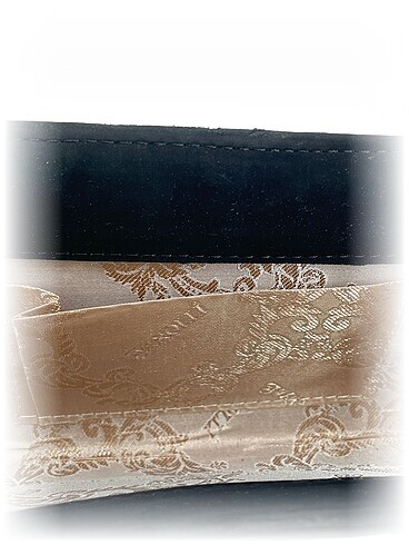  Beden PreLoved Clutch / Portföy %70 İndirimli.