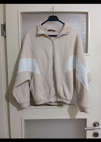 Bej Kadın Fermuarlı Yüksek Yakalı Sweatshirt