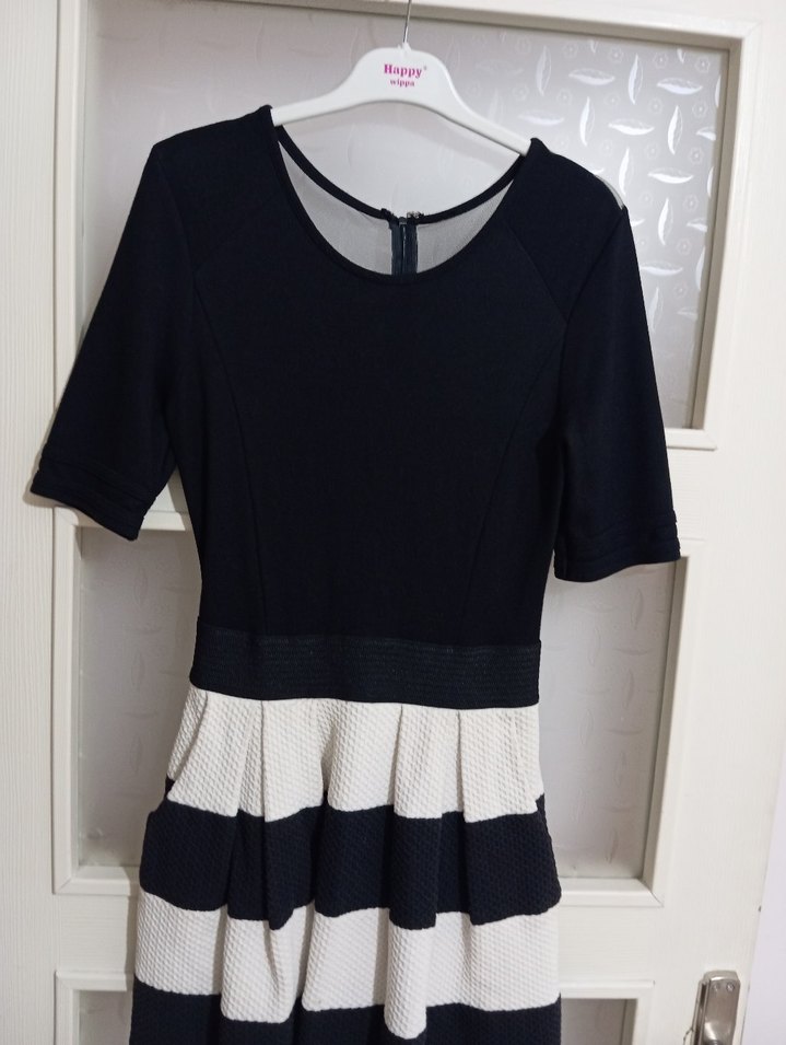 Kadın Siyah Beyaz Çizgili Pilili Mini Elbise - Görsel 3