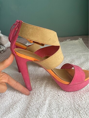 bershka topuklu - Görsel 4