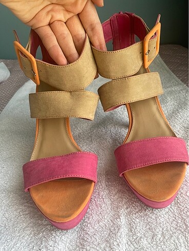 bershka topuklu - Görsel 2