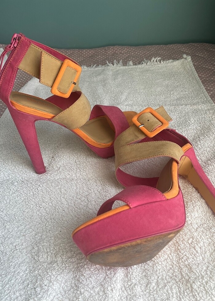 bershka topuklu - Görsel 3