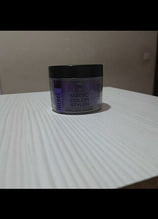Renkli wax