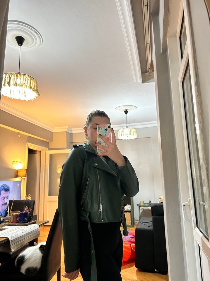 Stradivarius Koyu Yeşil Parlak Deri Ceket - Görsel 4