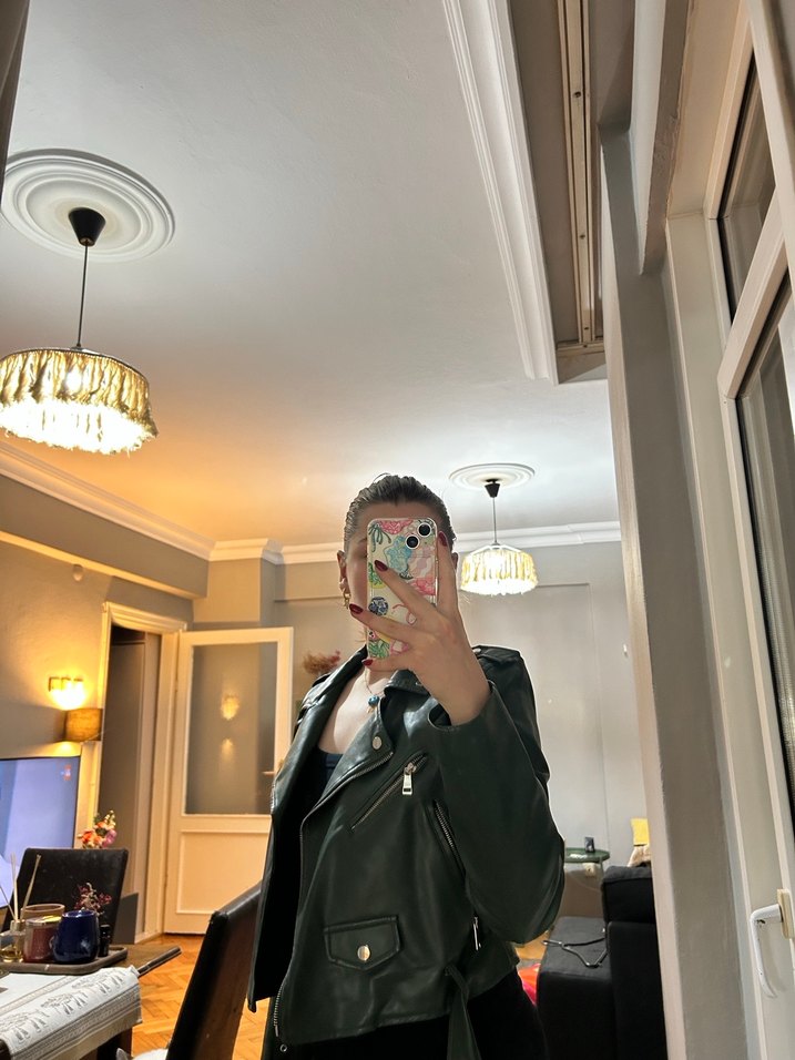 Stradivarius Koyu Yeşil Parlak Deri Ceket - Görsel 2