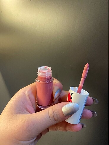 Diğer La Colors Lip Gloss